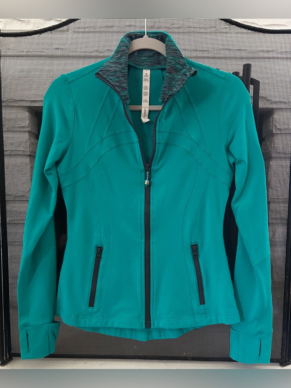 Lululemon Define Jacket - Size 6